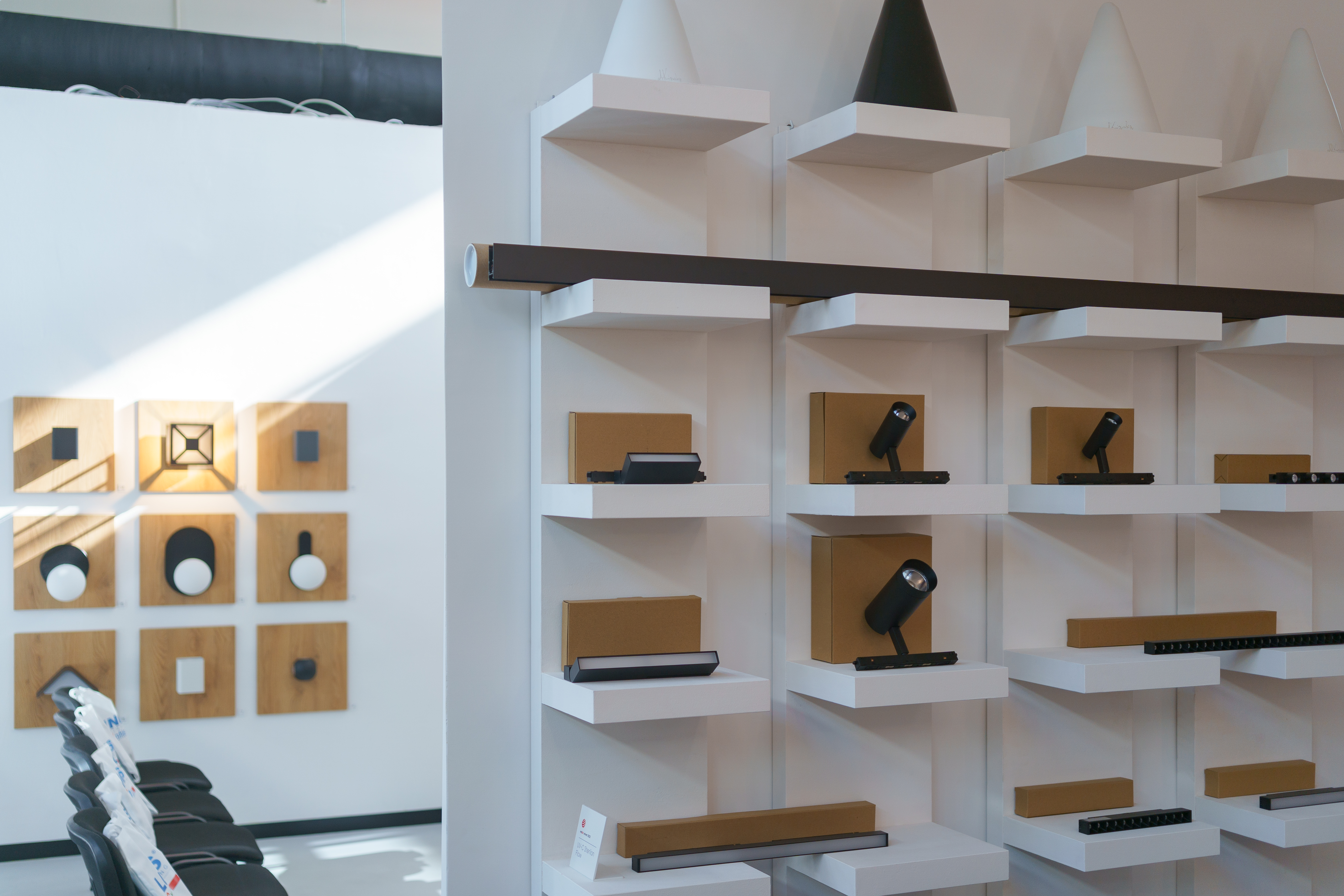 Showroom display 4